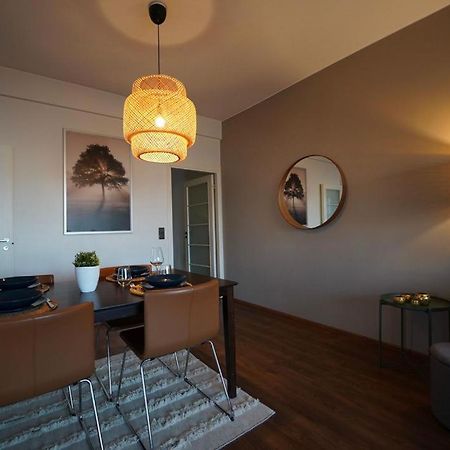 רובניימי Cozy And Bright 2-Bedroom Apartment Washer And Dryer, King Size Bed מראה חיצוני תמונה