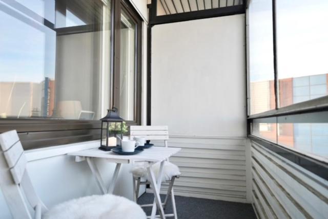 רובניימי Cozy And Bright 2-Bedroom Apartment Washer And Dryer, King Size Bed מראה חיצוני תמונה